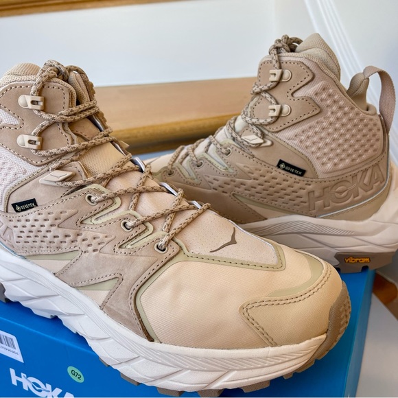 NWT Hoka Anacapa Mid GTX Hiking Shoes Shifting Sand / Eggnog Gore Tex Boots - Picture 7 of 16